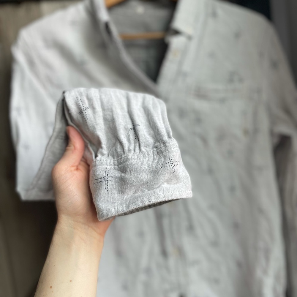 Vans Reversible Grey Patterned Button Down Size M… - image 4